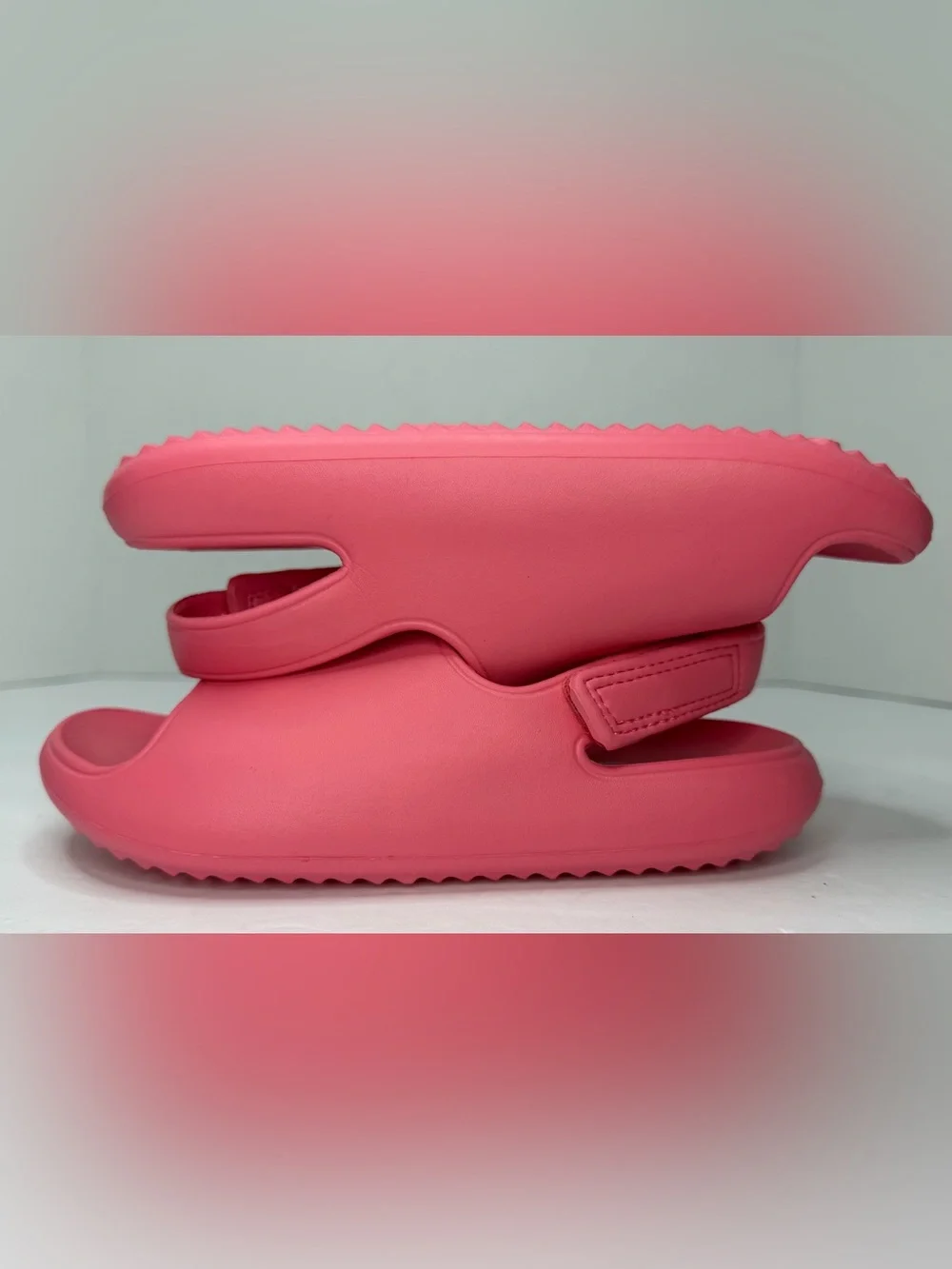 32 Degrees Cool Youth Pink Cushion Slides M 13-1 NIB Adjustable Strap